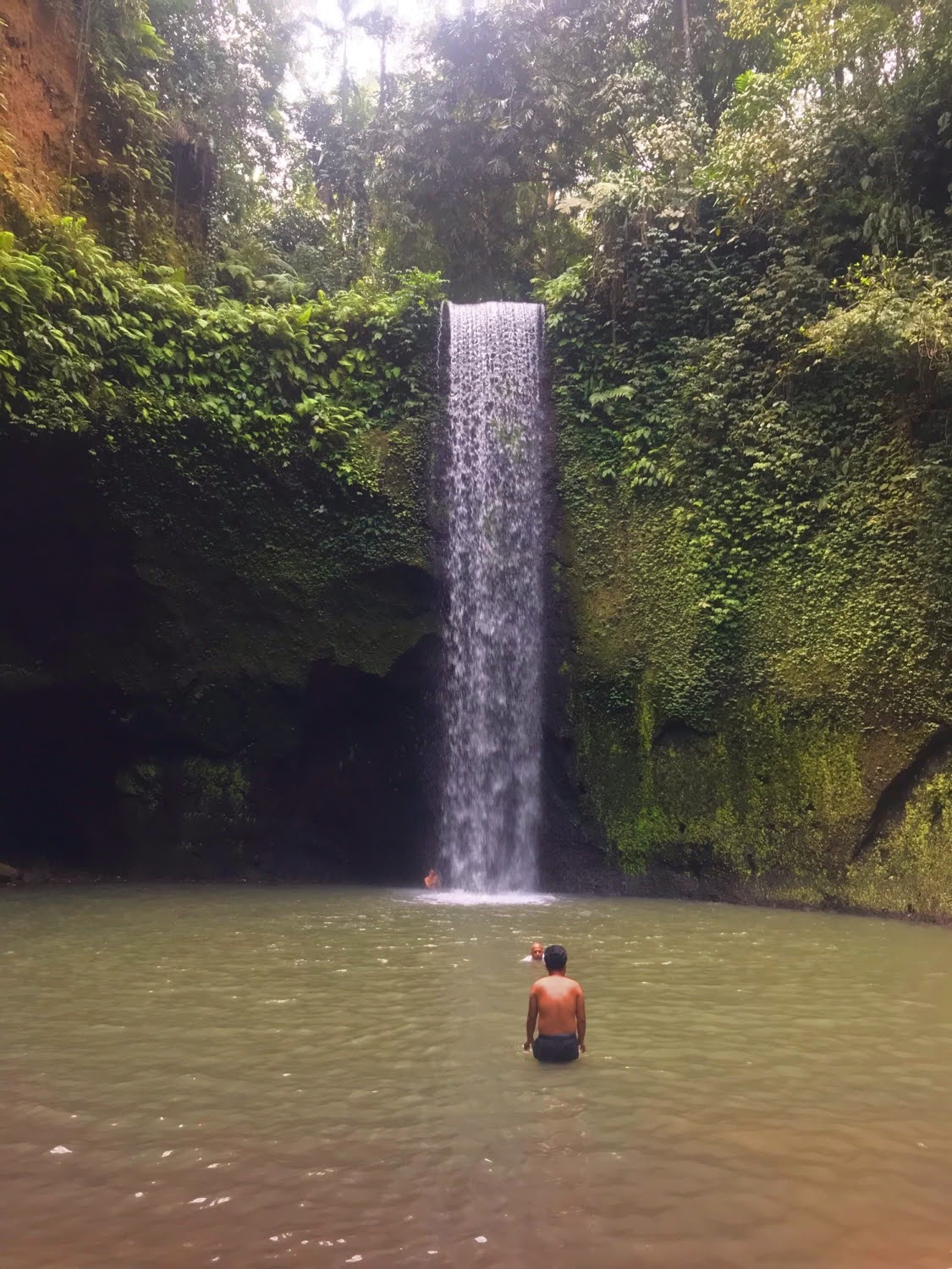 Exploration Rafraîchissante à la Cascade de&nbsp;Tibumana