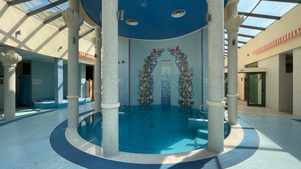 Détente au spa : massage à la rose et soin du visage au&nbsp;chocolat