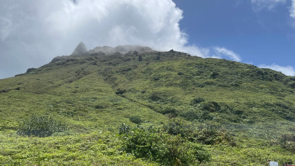 Randonnée a la soufrière et Visite du Domaine&nbsp;Vanibel